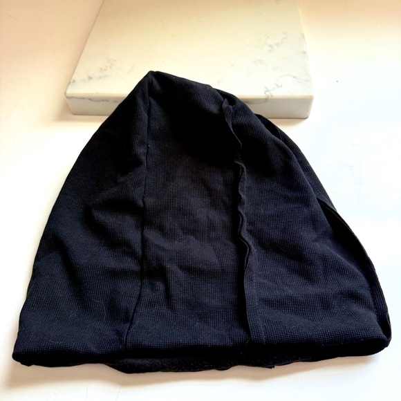 NWOT Heliot Emil Black Beanie with Metal Logo Plate - Picture 3 of 4